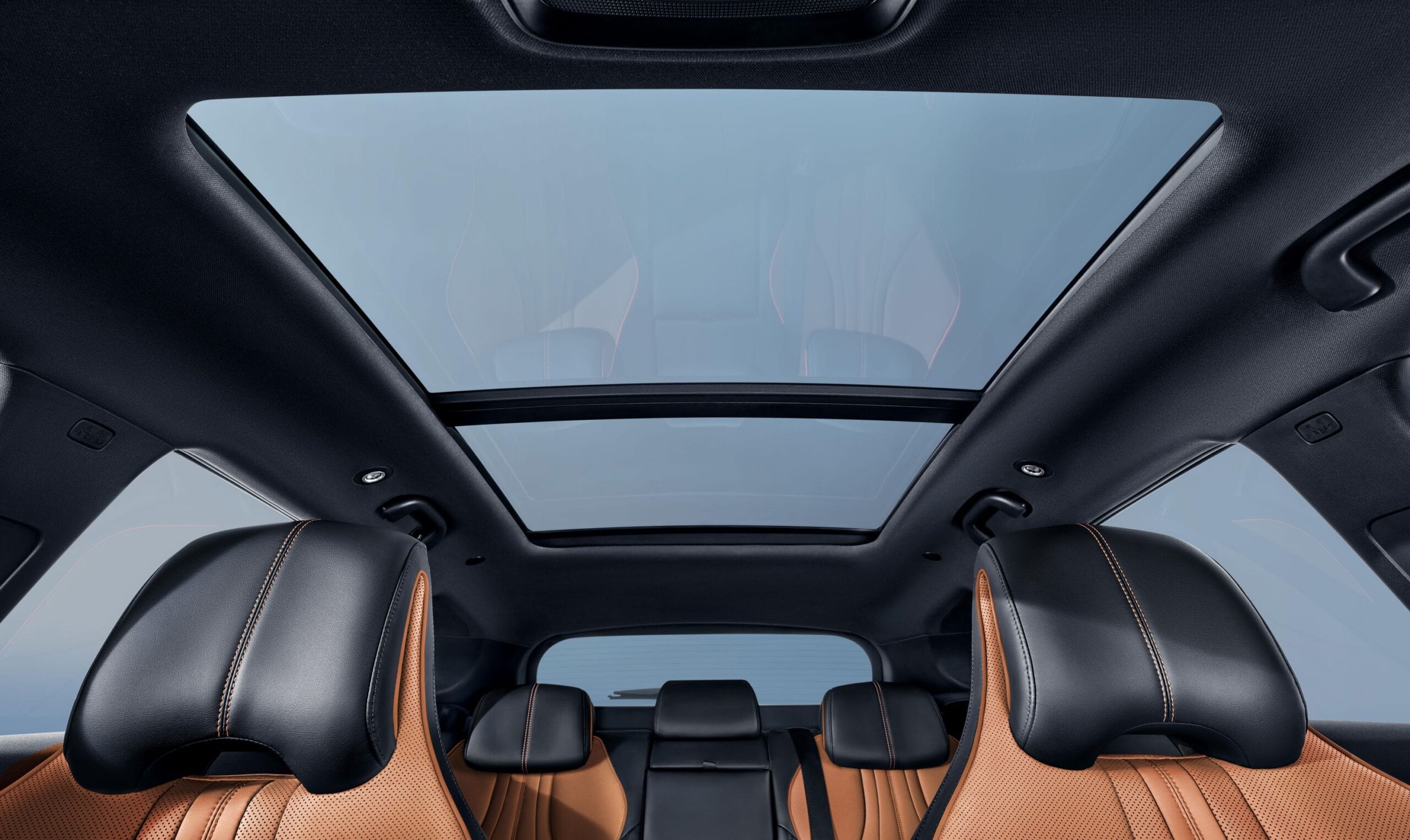 sealion-6-dm-i-noi-that-byd-long-bien-ha-noi