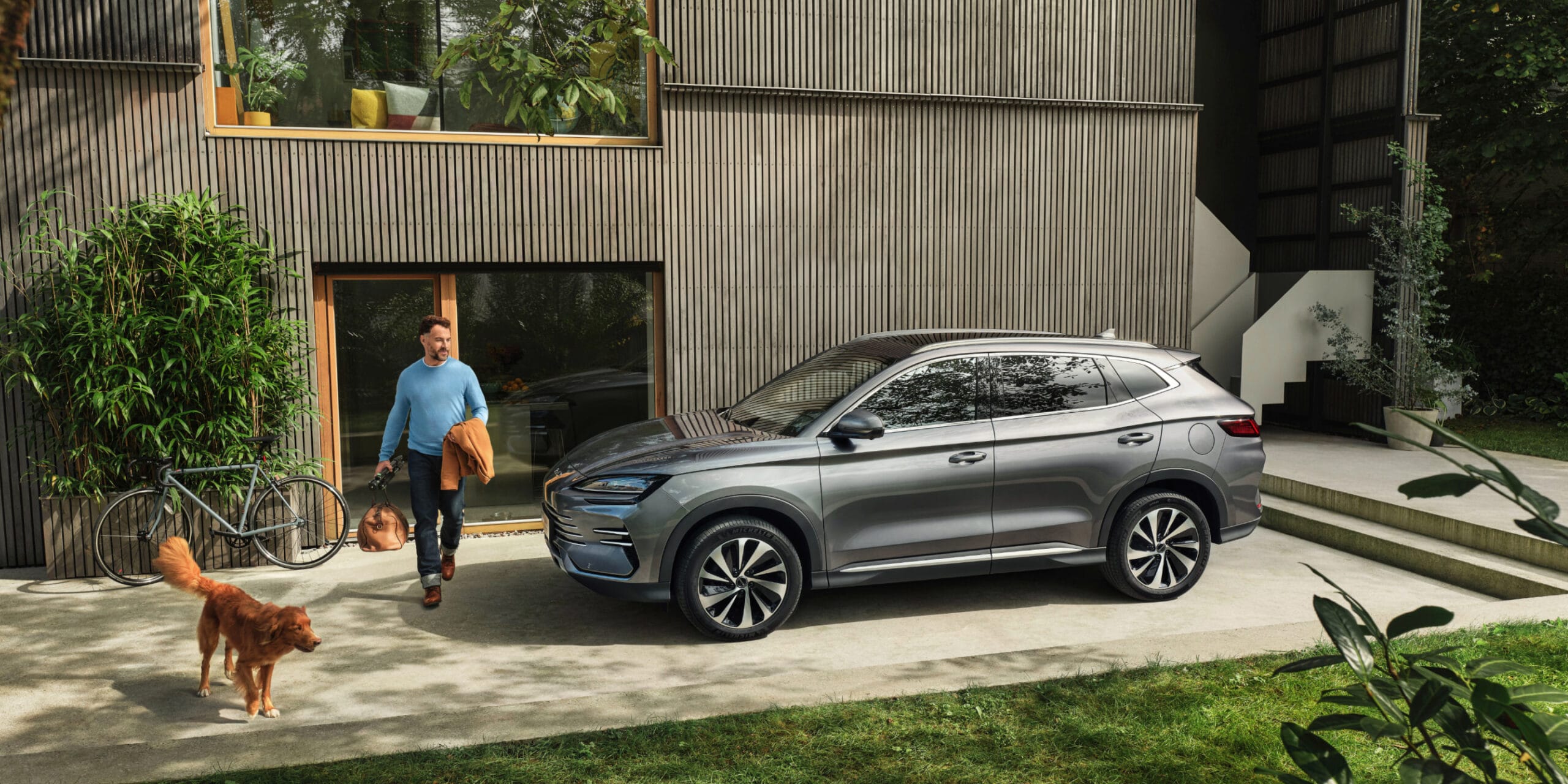 sealion-6-dm-i-ngoai-that-byd-long-bien-ha-noi