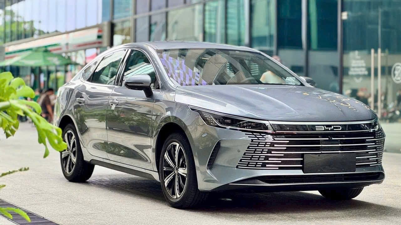 ngoại thất byd seal 5 dm-i (2)