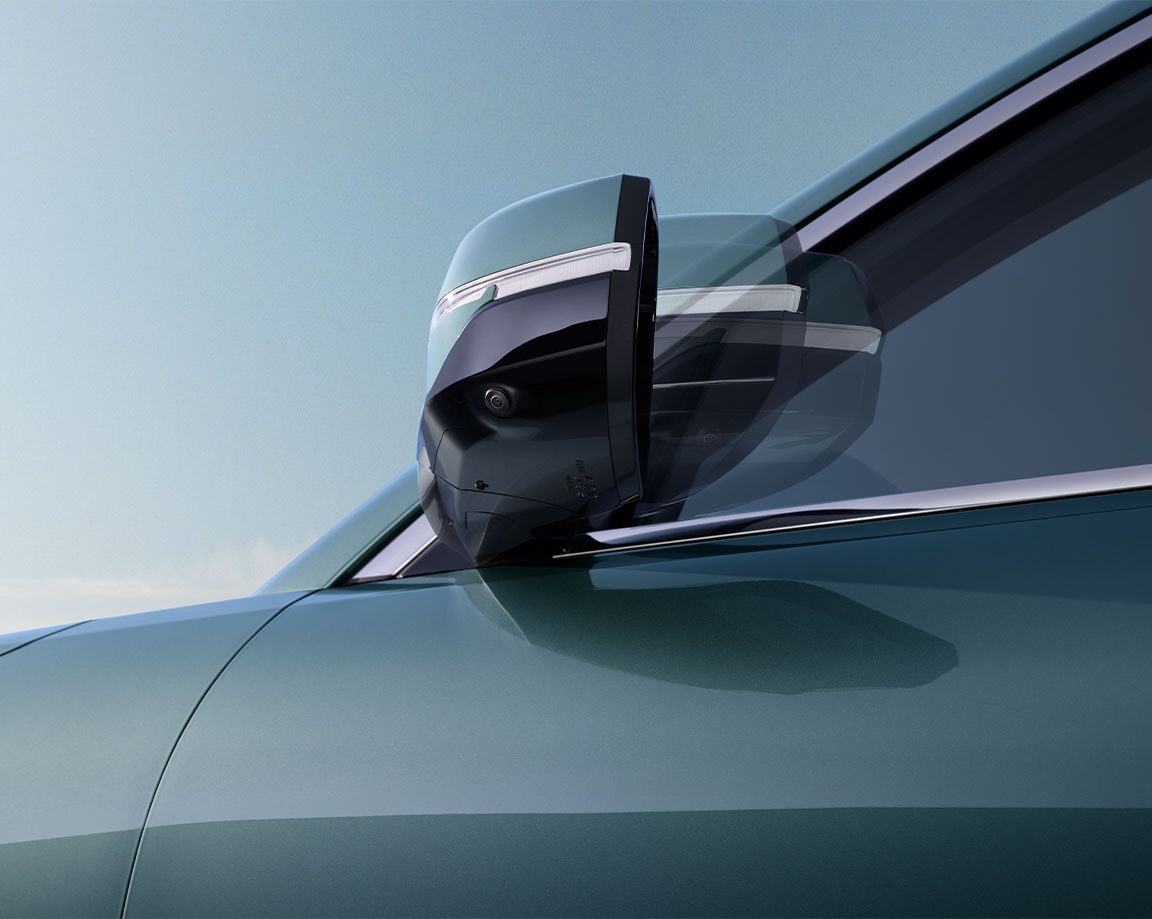 guong-chieu-hau-chinh-dien